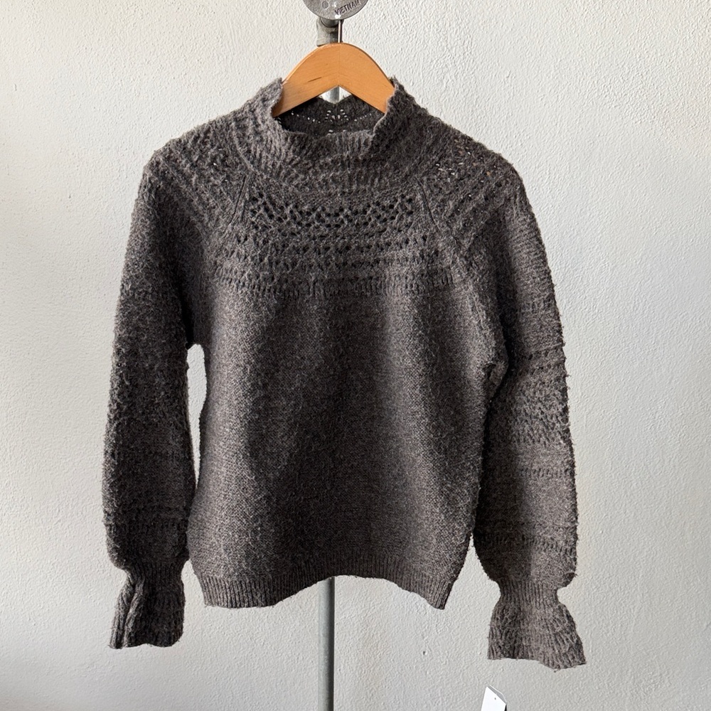 NWT Wit & Wisdom Bell Sleeve Knit Sweater Womens Medium